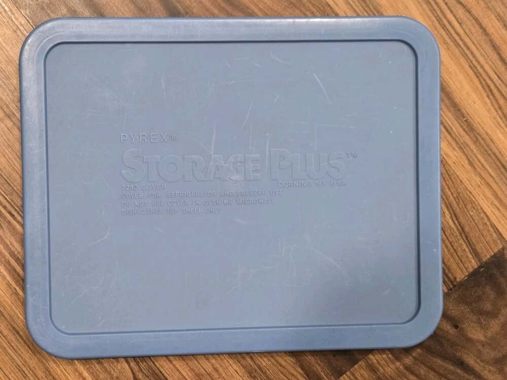 Vintage Pyrex Storage Plus Replacement Lid Blue #7212 – Fits Rectangle Dish
